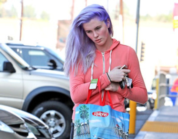 Ireland Baldwin From The Fabulist Playing With Color E News